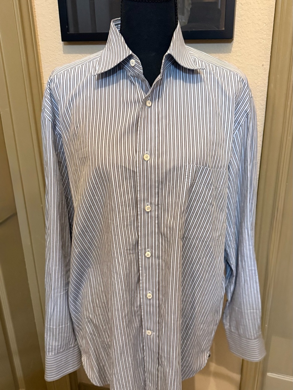 Ermenegildo Zegna Luxury Men's Blue and White Stripe Button-Down Dress Shirt